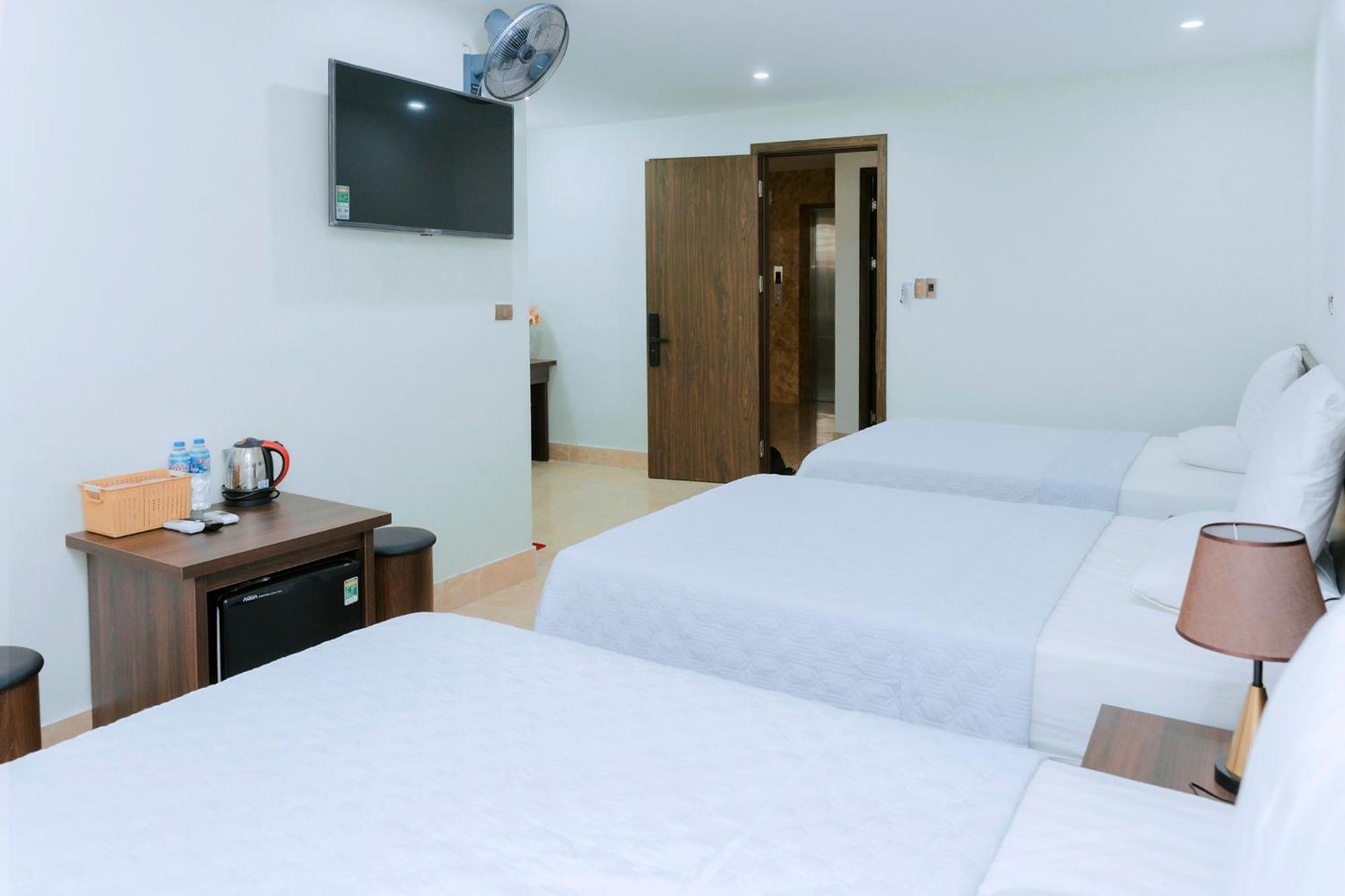Thu Ha Hotel Uong Bi Εξωτερικό φωτογραφία