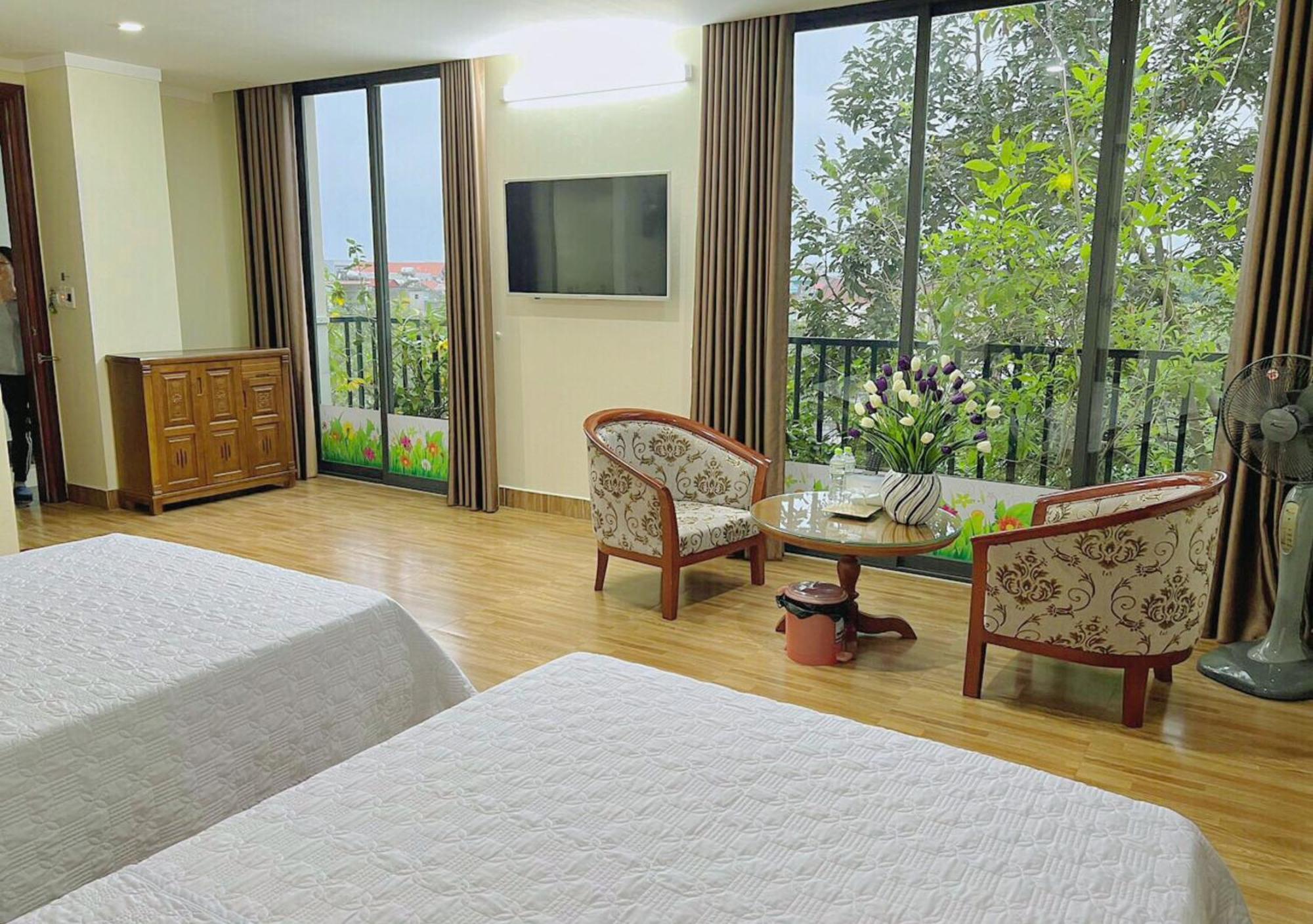 Thu Ha Hotel Uong Bi Εξωτερικό φωτογραφία